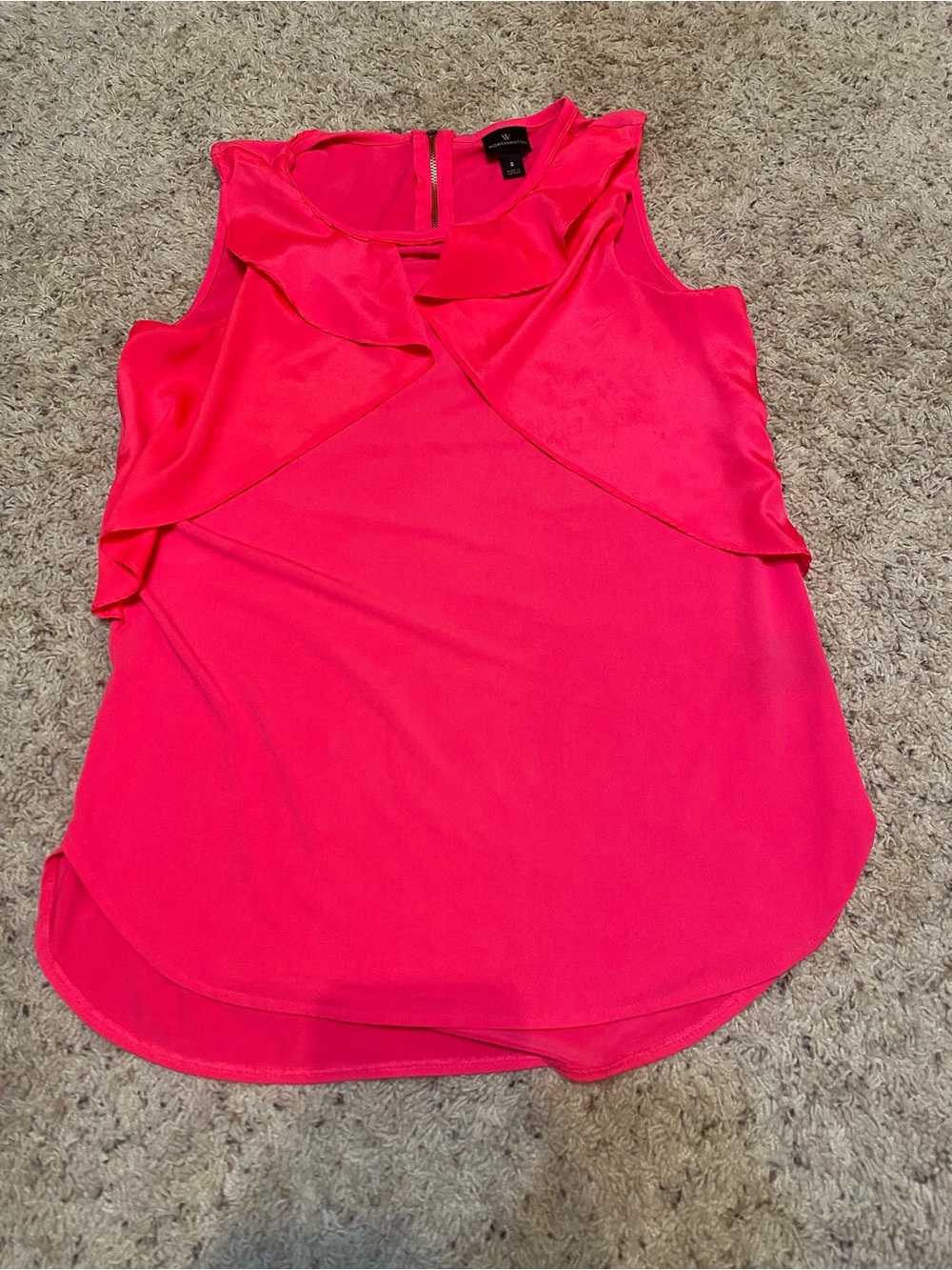 Worthington Hot Pink Ruffled Sleeveless Blouse size small like new